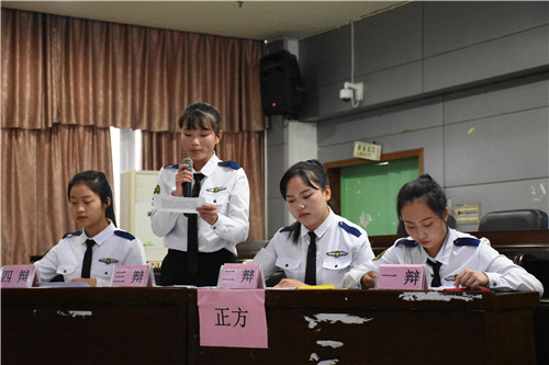 必赢官网第七届辩论赛复赛风起云涌1.JPG