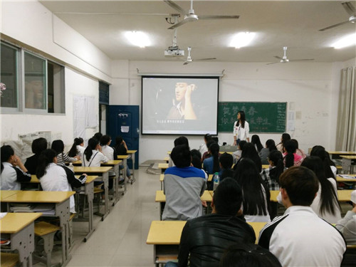 筑梦青春 做时代医学生-3c2c7e5bc9af9f3f.jpg