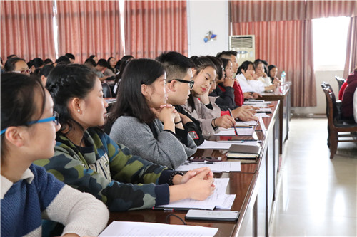 校团委举办“学习十九大•青春勤思辩”必赢官网第七届辩论赛 (4).JPG