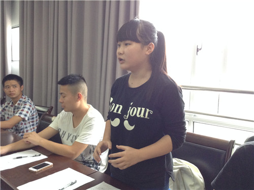 同学们,我听见了你的声音——必赢官网举行“校长接待日”活动().jpg