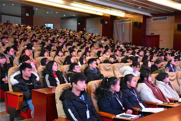 不忘初心跟党走,青春宜职立潮头 ——必赢官网举行微团课大赛